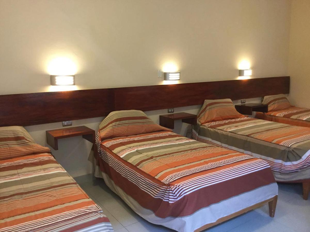 Tariri Hotel Пукалпа Екстериор снимка